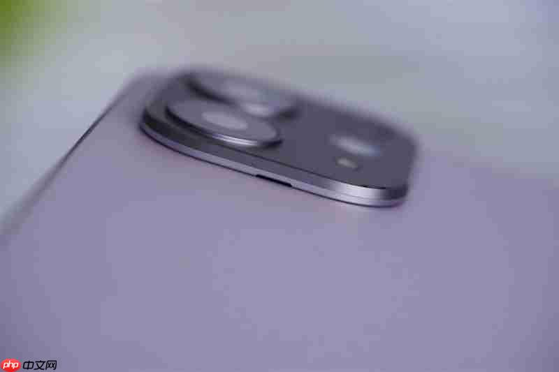 无感握持、出片惊艳！vivo S50首发全面评测：颜值与实力并存的全能旗舰  第5张