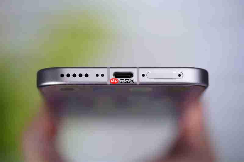 无感握持、出片惊艳！vivo S50首发全面评测：颜值与实力并存的全能旗舰  第8张