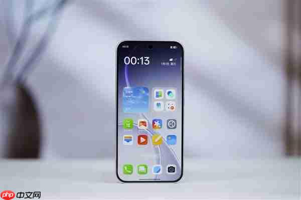 全息光刻美背太吸睛！OPPO Reno 15图赏  第5张