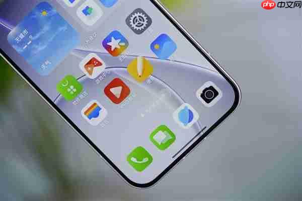 全息光刻美背太吸睛！OPPO Reno 15图赏  第11张