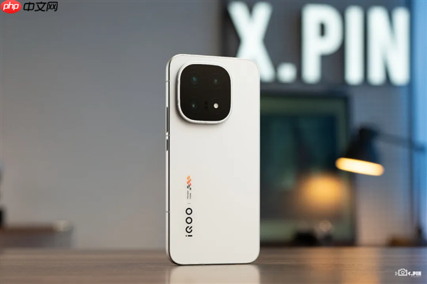 便宜大几百 配置却更顶！子品牌手机开始“骑脸”自家大哥了  第16张