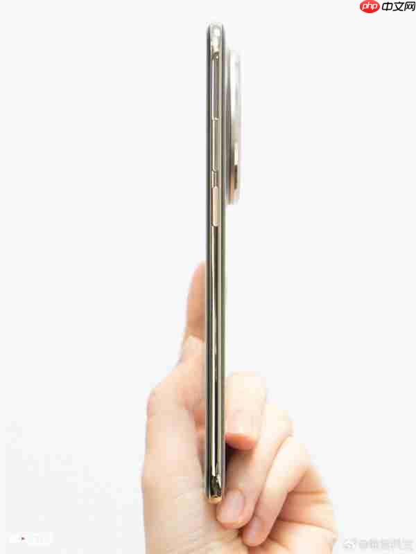 4199元起！华为Mate 70 Air图赏抢先看：金丝银锦配色很抢眼 一眼高端  第8张