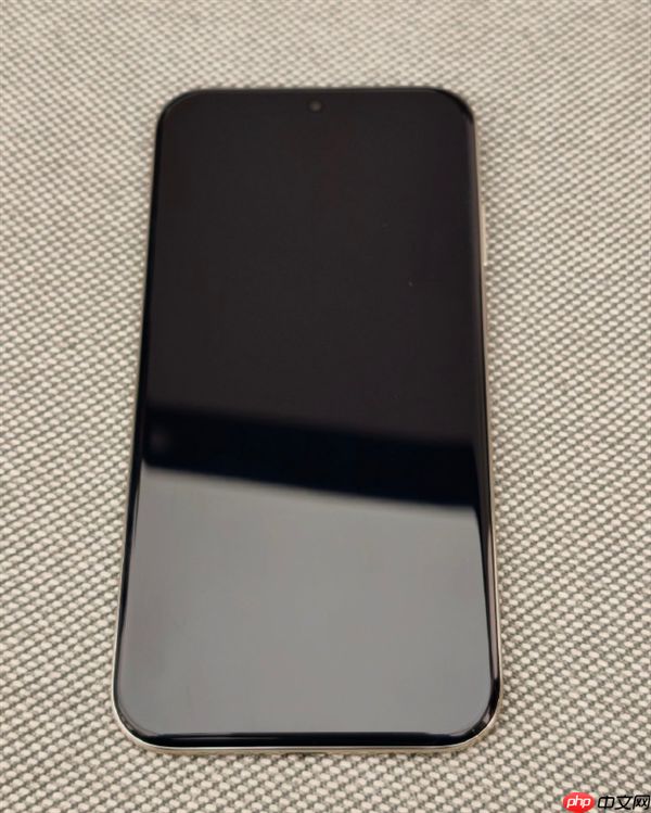 最薄Mate！华为Mate 70 Air真机现身：iPhone Air劲敌来了  第4张