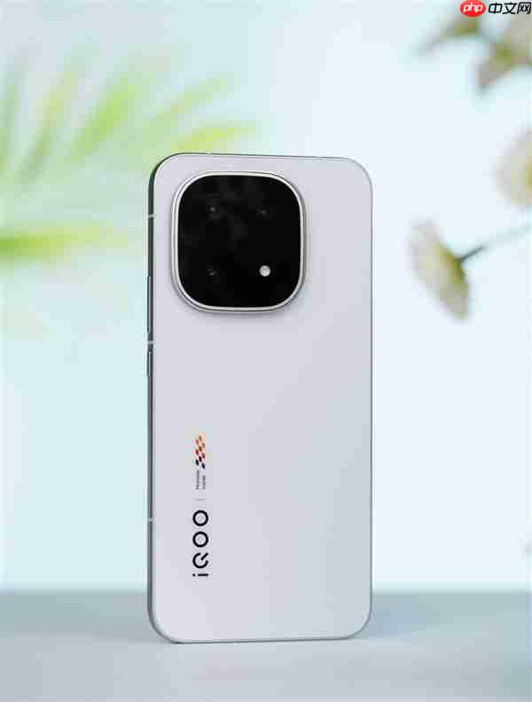 首发2K三星珠峰屏 一眼通透！iQOO 15图赏  第8张