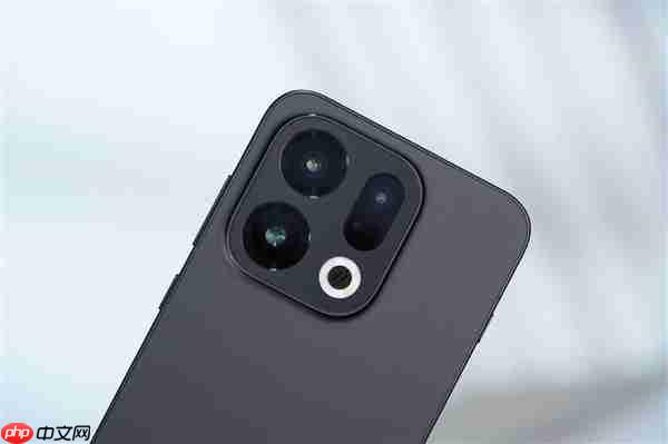 7025mAh超大电池！OPPO Find X9图赏  第14张