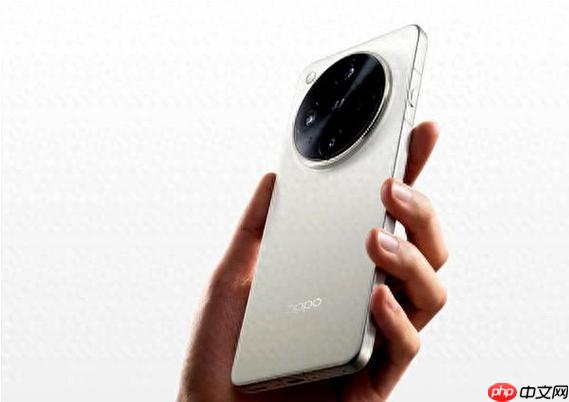 OPPOFindX9屏幕边框设计与荣耀Magic7谁更窄_OPPOFindX9与荣耀Magic7边框对比  第1张