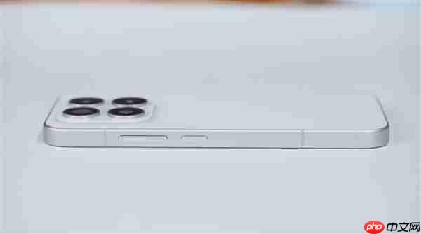 小直屏第一次冲上7000mAh！小米17图赏  第11张