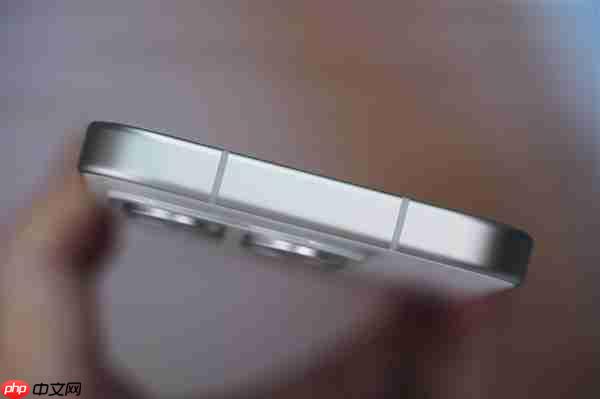 小直屏第一次冲上7000mAh！小米17图赏  第16张