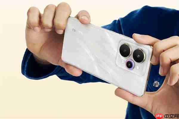 一图读懂真我15 Pro:同档最强夜拍神器 1999元起 第1张 一图读懂真我15 Pro:同档最强夜拍神器 1999元起 第1张