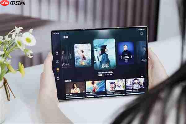 全球第2款三折叠！华为Mate XTs非凡大师图赏  第4张