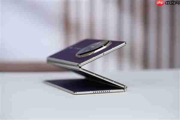 全球第2款三折叠！华为Mate XTs非凡大师图赏  第18张