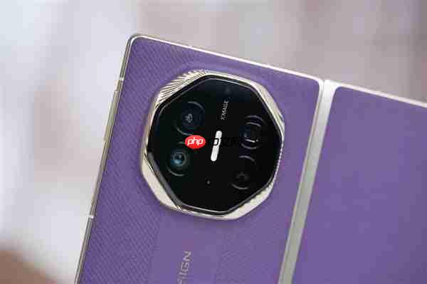 全球第2款三折叠！华为Mate XTs非凡大师图赏  第20张