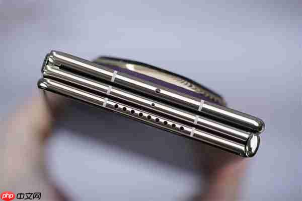 全球第2款三折叠！华为Mate XTs非凡大师图赏  第32张