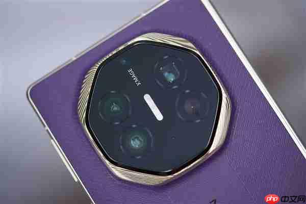 全球第2款三折叠！华为Mate XTs非凡大师图赏  第29张