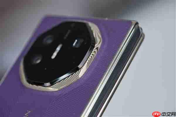 全球第2款三折叠！华为Mate XTs非凡大师图赏  第30张