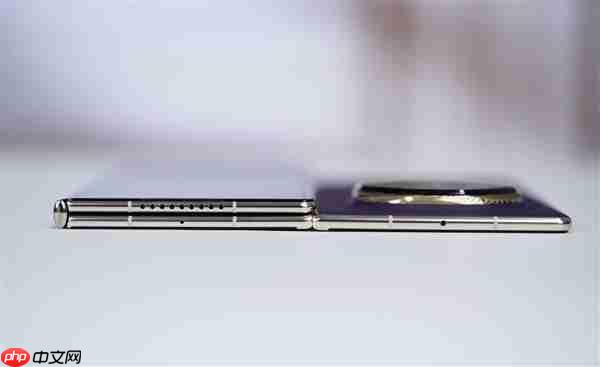 全球第2款三折叠！华为Mate XTs非凡大师图赏  第35张