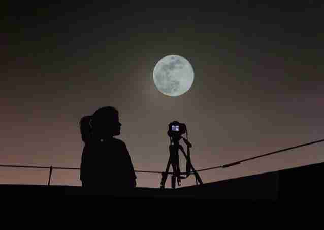 OPPO手机拍摄月亮技巧，让你拍出震撼的夜景照片  第11张