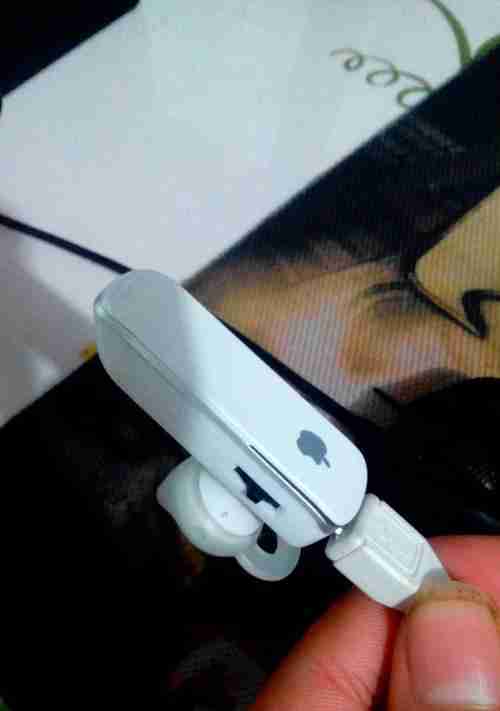 电脑无法连接蓝牙耳机的解决方法（解决电脑与蓝牙耳机无法连接的常见问题及解决方案）  第1张