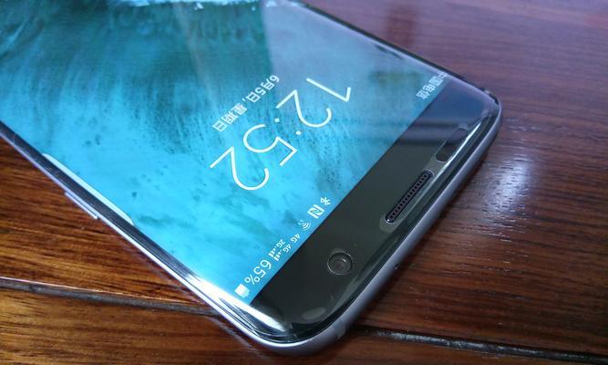 如何选择手机膜，保护你的手机屏幕（选购手机膜的几大要点与技巧）  第2张