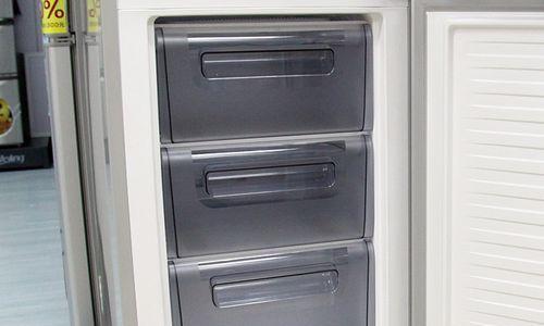 以冰箱带bcd，探究现代生活的便捷之道（冰箱的性变革与人们的日常生活）  第1张