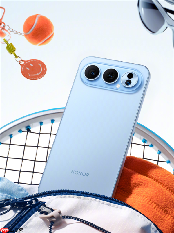 行业首款潮玩手机即将发布！荣耀500系列确认与泡泡玛特联名  第2张