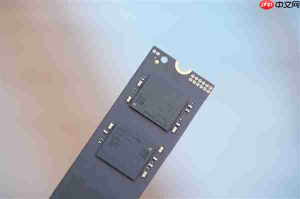 长江存储PC42Q SSD加持！ 七彩虹隐星P16 Pro图赏  第32张