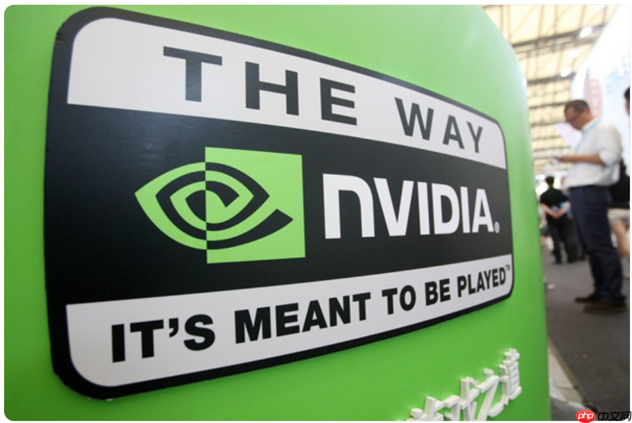 黄仁勋抨击“AI 技术末日论”：负面舆论正阻碍产业安全投入  第1张