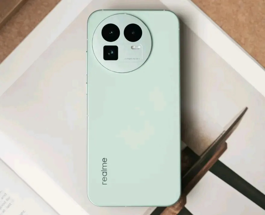 国补+年货节双重福利！这3款旗舰机闭眼入，流畅用到2031年  第4张